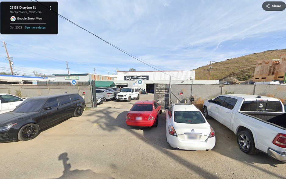 More Photos Of 23045 Drayton St, Santa Clarita Warehouse For Sale