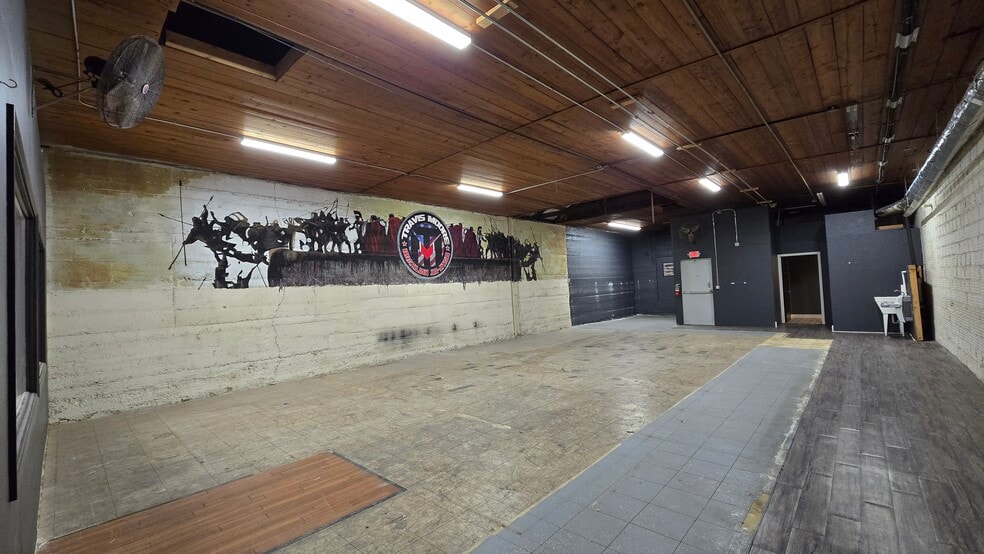 More Photos Of 12 S 4th St, Temple General Retail For Sale