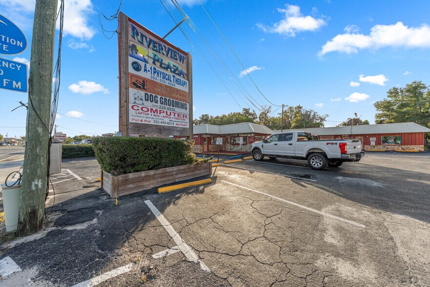 More Photos Of , Dunnellon General Retail For Sale