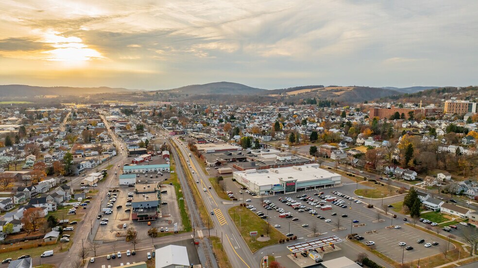More Photos Of 680 Oak St, Bloomsburg Warehouse For Sale