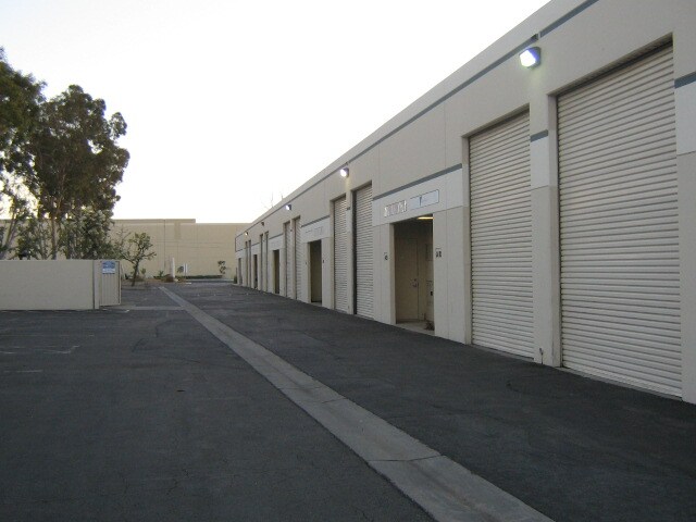 More Photos Of 2040 Eastridge Ave, Riverside Warehouse For Lease