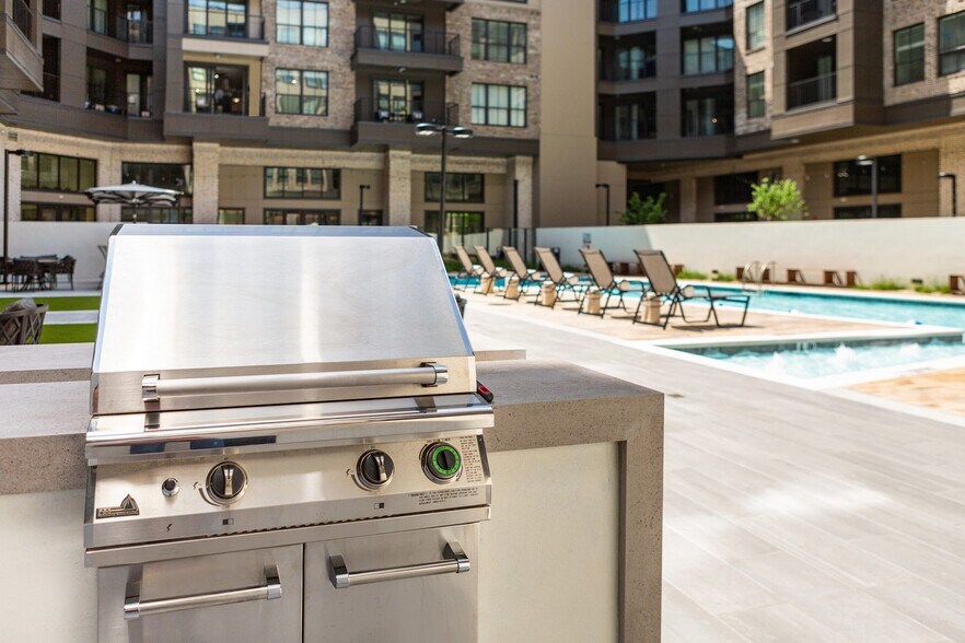 More Photos Of 5255 Peachtree Blvd, Chamblee Apartments For Lease