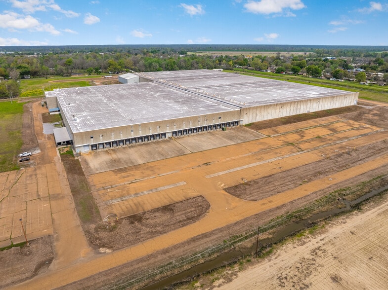 More Photos Of 1 King Timahoe Dr, Vidalia Industrial For Sale