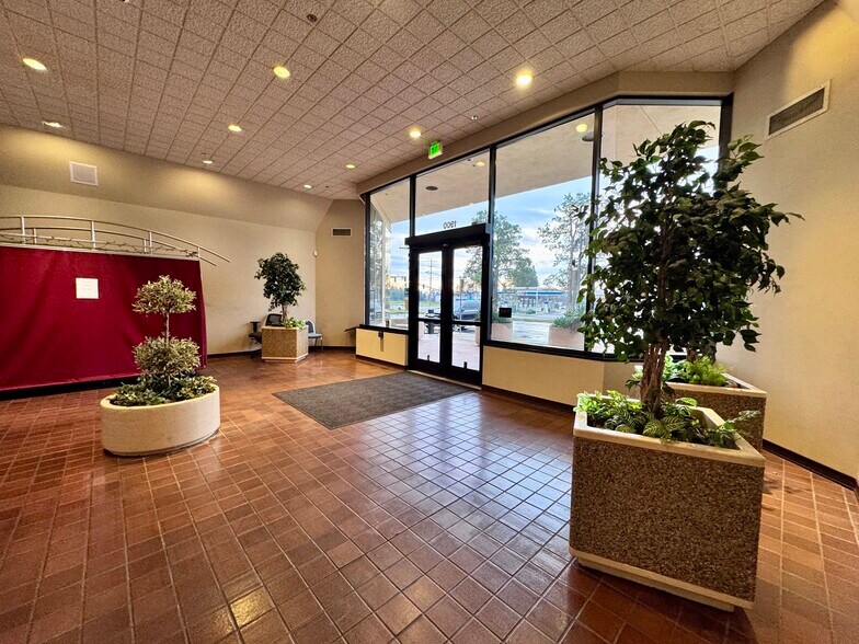 More Photos Of 1900 Churn Creek Rd, Redding Office For Lease