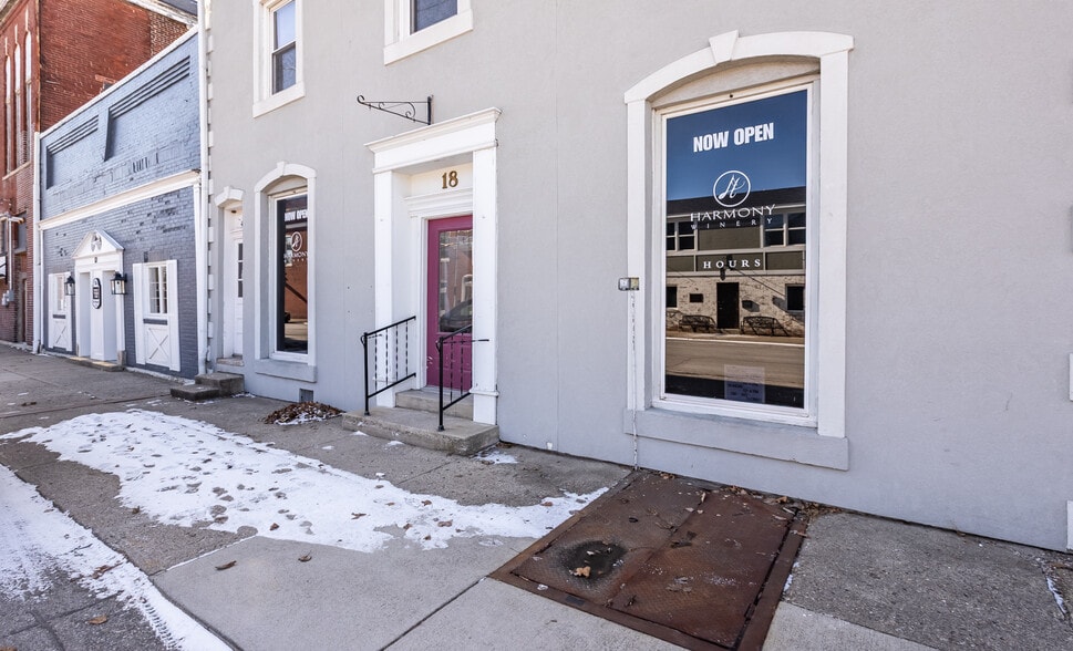 More Photos Of 18 N Jefferson St, Knightstown Storefront Retail Office For Sale