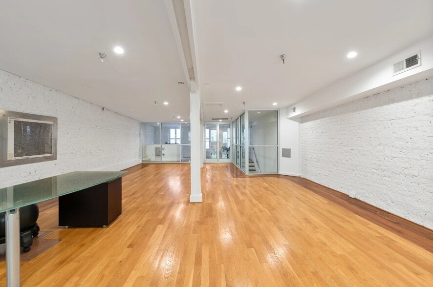 More Photos Of 1314 E Cary St, Richmond Storefront Retail Office For Lease