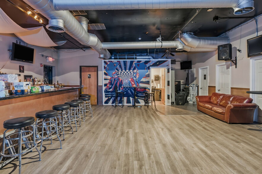 More Photos Of 165-167 Poe St, Providence Freestanding For Sale