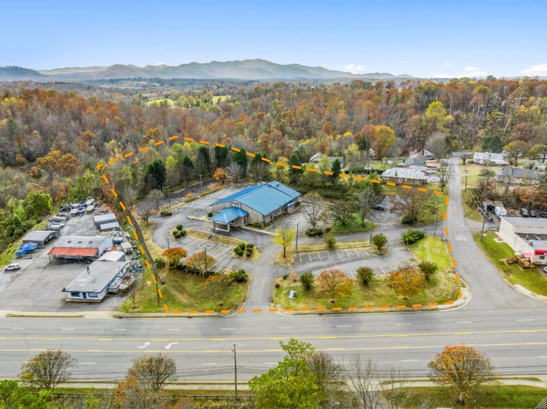 More Photos Of 2006 S Sterling St, Morganton Freestanding For Sale
