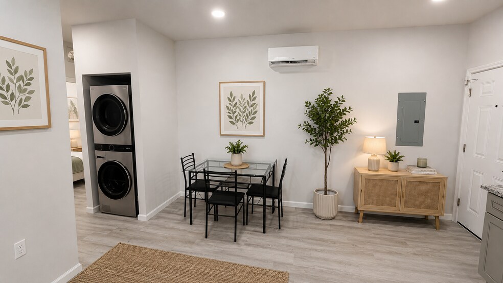 More Photos Of 715 28th St, Galveston Apartments For Sale