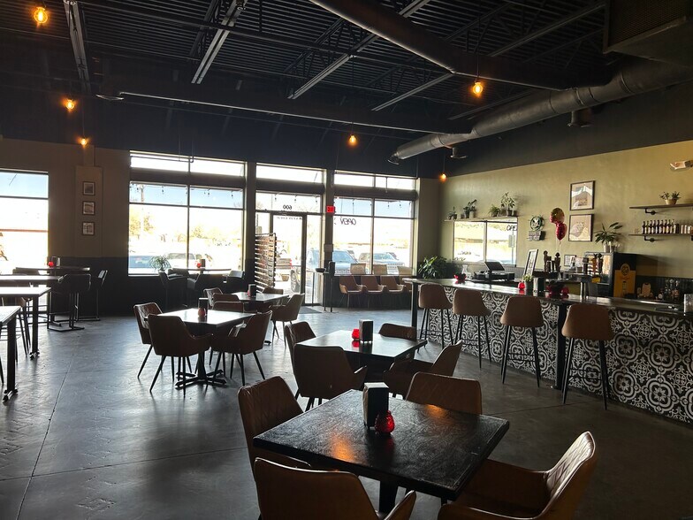 More Photos Of 5217 98th St, Lubbock General Retail For Lease
