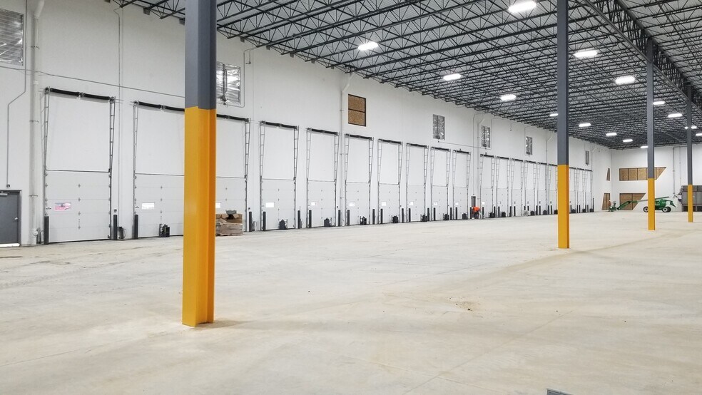 More Photos Of 22049 Innovation Dr, Elkhart Warehouse For Lease
