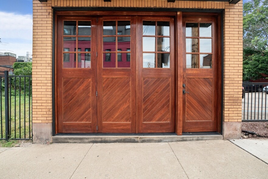 More Photos Of 711 James St, Pittsburgh Storefront Retail Residential For Sale