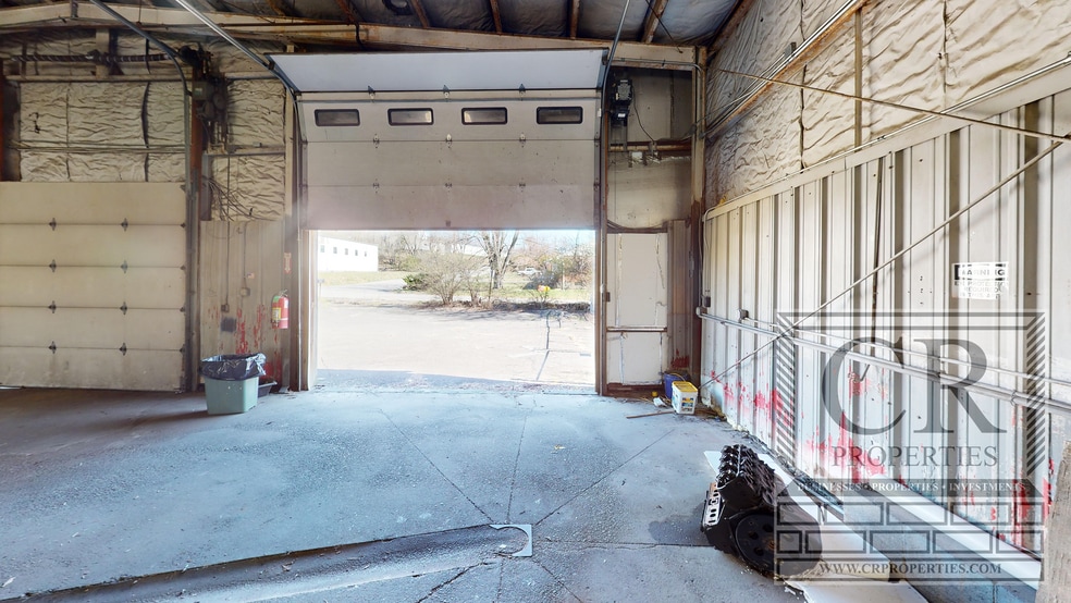 More Photos Of 2934 US Route 9W, New Windsor Township Auto Dealership For Sale