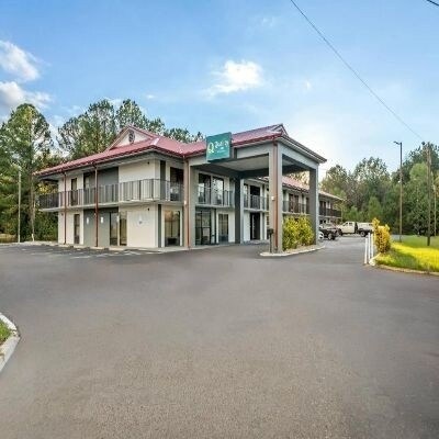 More Photos Of 1035 Highway 49 S, Richland Hotel For Sale