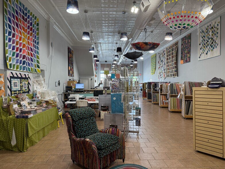 More Photos Of 120 S Main St, Joplin General Retail For Sale