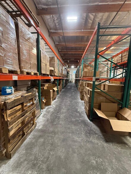 More Photos Of 21 Journey, Aliso Viejo Distribution For Lease
