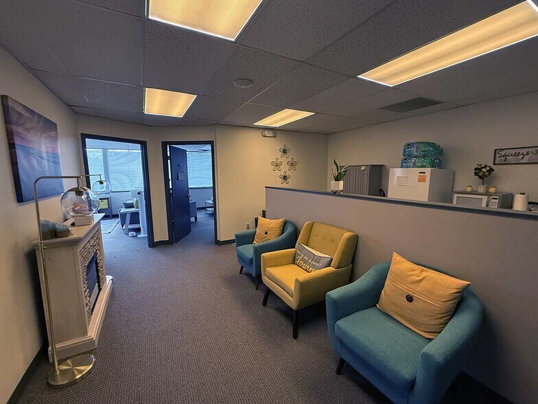 More Photos Of 7015 Spring Meadows Dr W, Holland Office For Sale