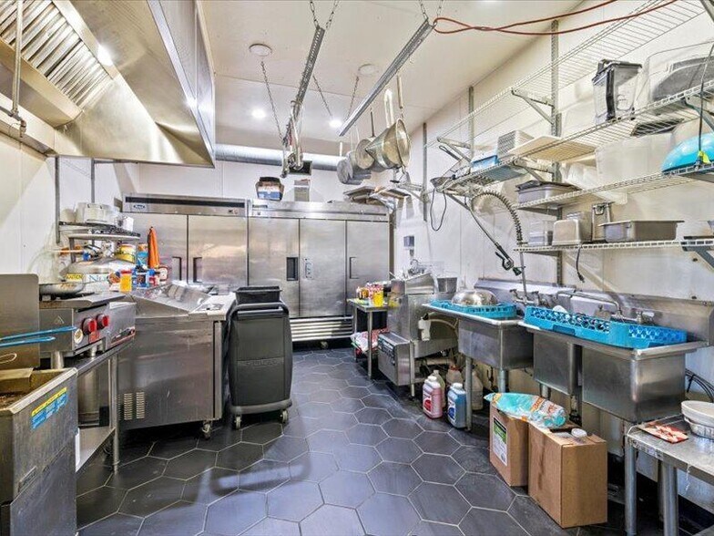 More Photos Of 5686 Pecos St, Denver Restaurant For Sale