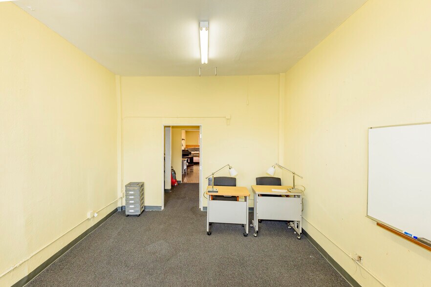 More Photos Of 5239 Atlantic Ave, Long Beach Freestanding For Sale