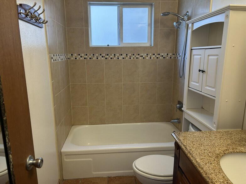 More Photos Of 370 La Rue Ave, Reno Apartments For Sale