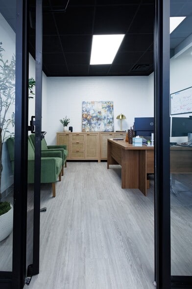 More Photos Of 101 Grant Pl, Lowell Medical For Lease