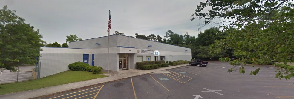 More Photos Of 314 LENNON Dr, Wilmington Post Office For Sale
