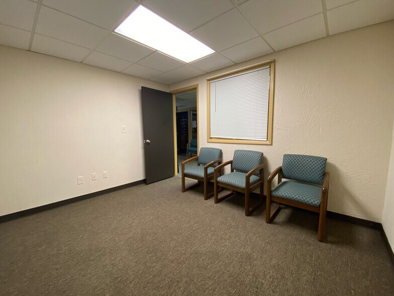 More Photos Of 529 Greene Ave, Green Bay Office For Lease
