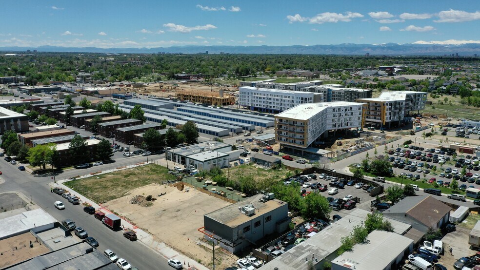 More Photos Of 2323 Dayton St, Aurora Freestanding For Lease