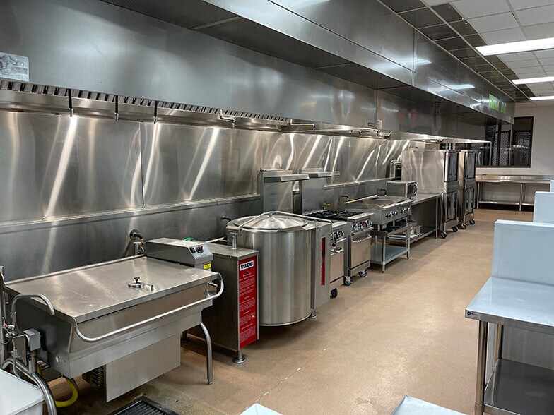 More Photos Of 1300 E Anderson Ln, Austin Coworking Space