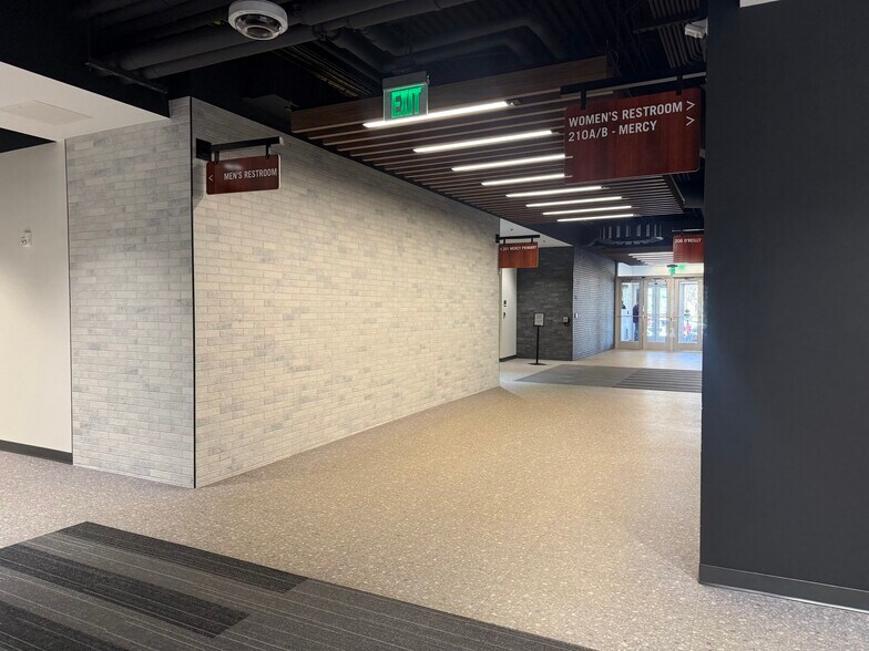 More Photos Of 3253 E Chestnut Expy, Springfield Office For Sale