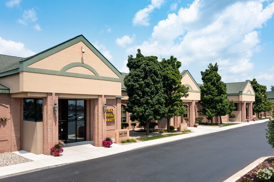 More Photos Of 6200 State St, Saginaw Office For Lease