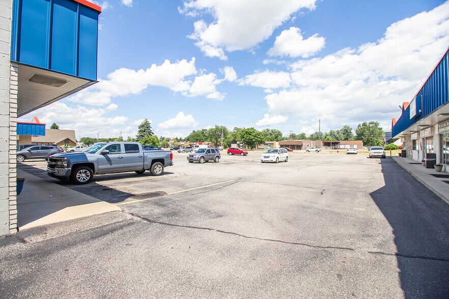 More Photos Of 30547-30701 Dequindre Rd, Madison Heights General Retail For Sale