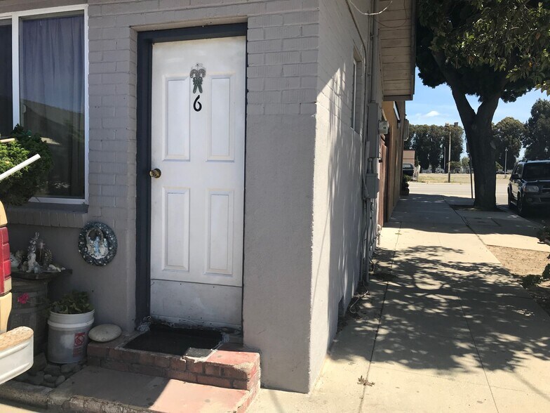 More Photos Of 909 N Broadway, Santa Maria Hotel For Sale