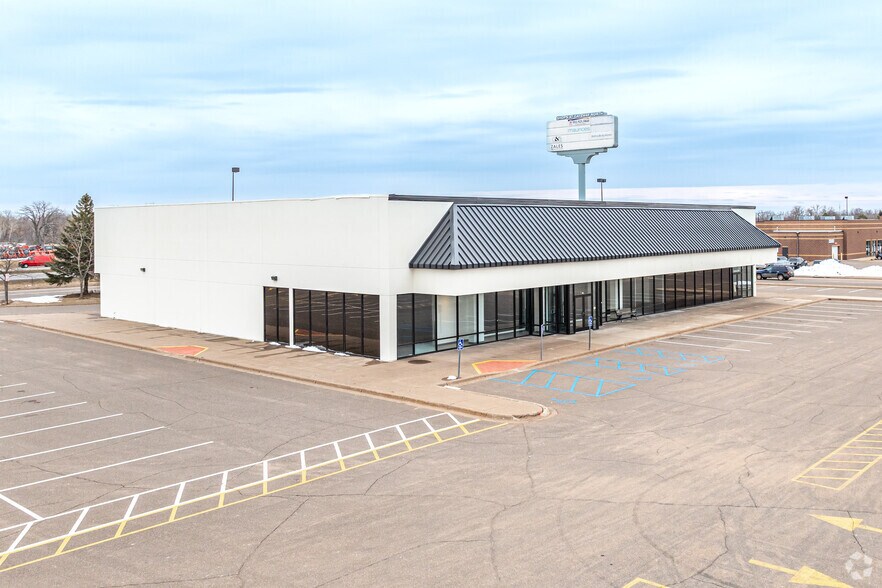 More Photos Of 38500 Tanger Dr, North Branch Unknown For Lease