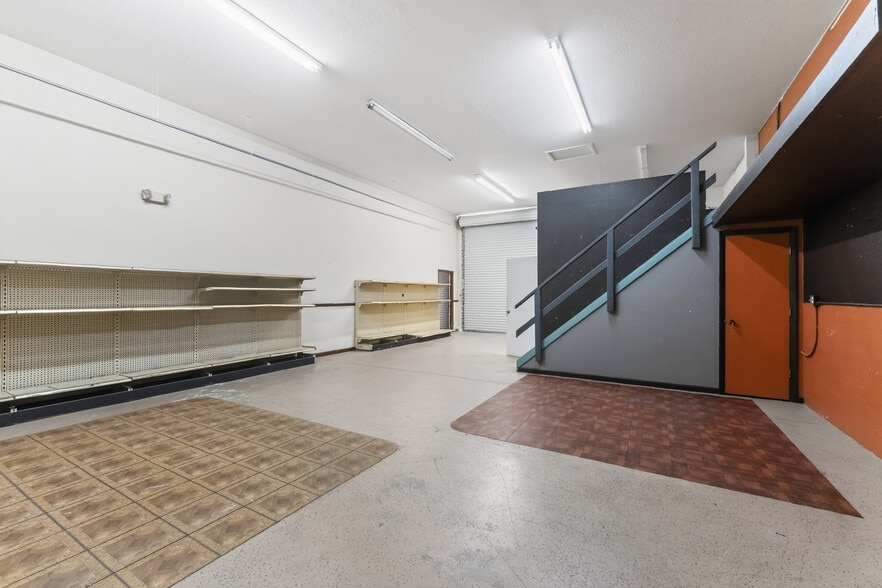 More Photos Of 4159 Electric Way, Port Charlotte Warehouse For Sale