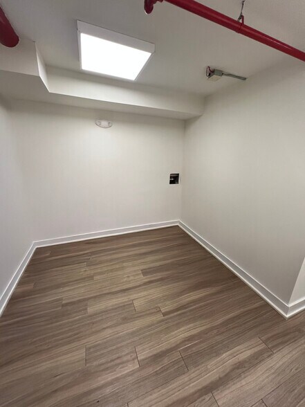 More Photos Of 109 Tidewater St, Jersey City General Retail For Lease