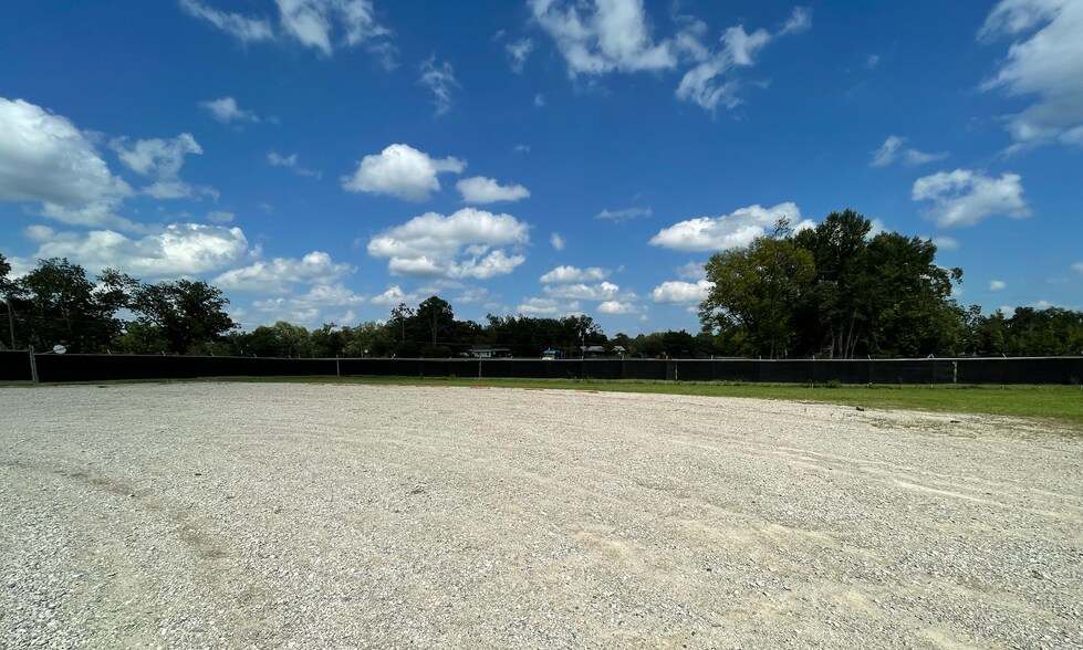 More Photos Of 101 Old Dairy Rd, Ailey Warehouse For Sale