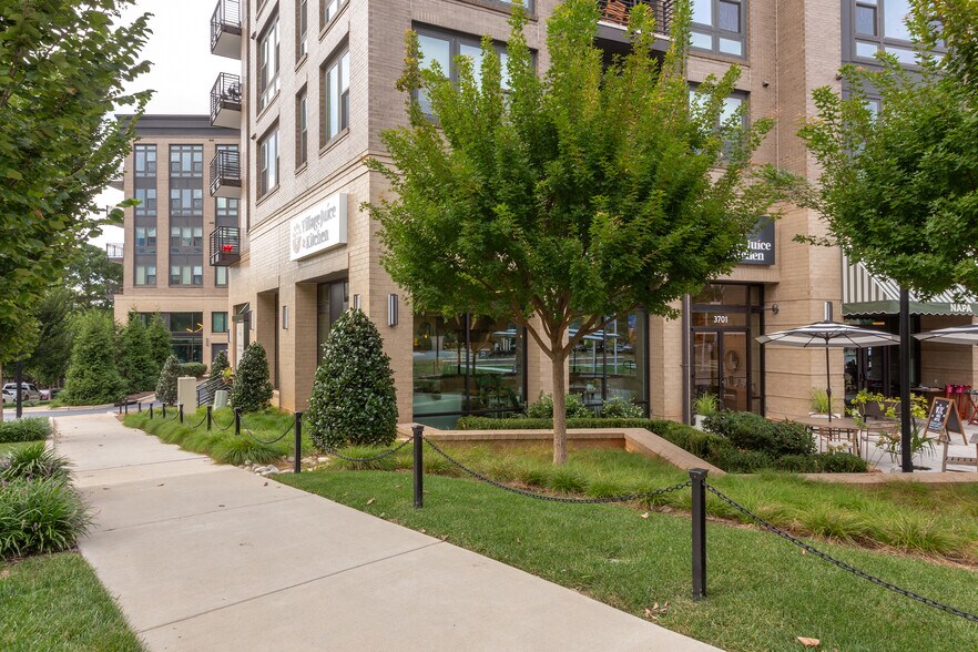 More Photos Of 3700 Glenwood Ave, Raleigh Unknown For Lease