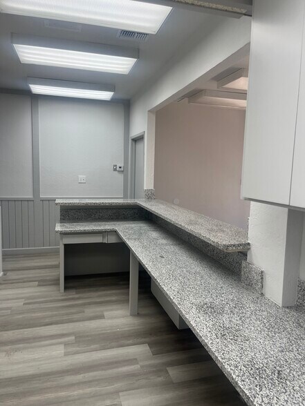 More Photos Of 4747 N 1st St, Fresno Medical For Lease