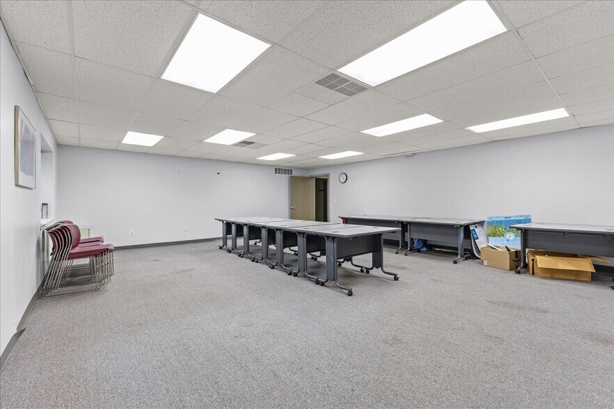 More Photos Of , Detroit Office For Sale