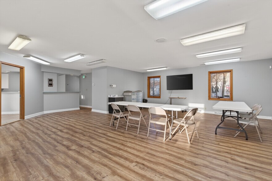 More Photos Of 1200 S Woodland Ave, Michigan City Office For Sale