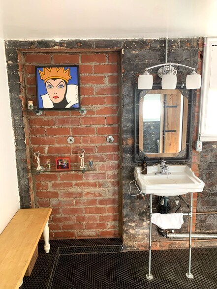 More Photos Of 607 W Whittier Blvd, Montebello Storefront For Sale