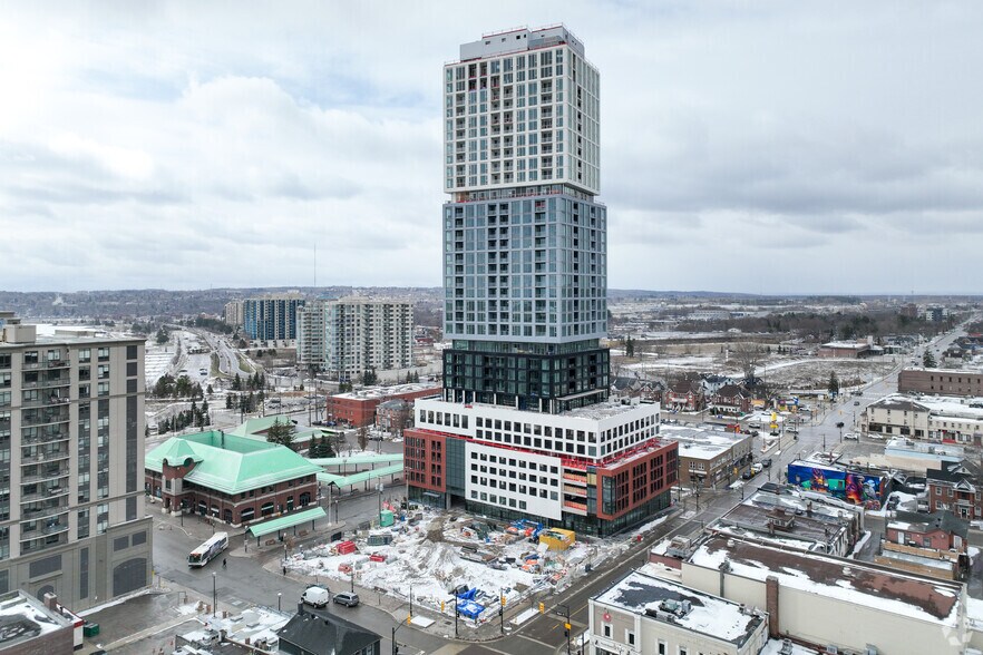 More Photos Of 55 Dunlop St W, Barrie Apartments For Lease