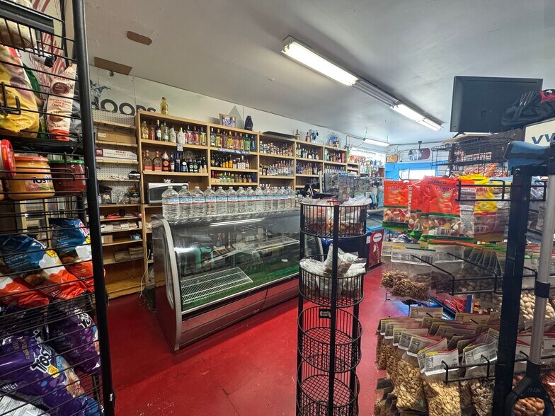 More Photos Of 729-731 Randolph St, San Francisco Storefront Retail Residential For Sale