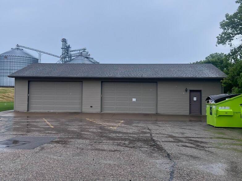 More Photos Of 680 Hehli Way, Mondovi Medical For Lease