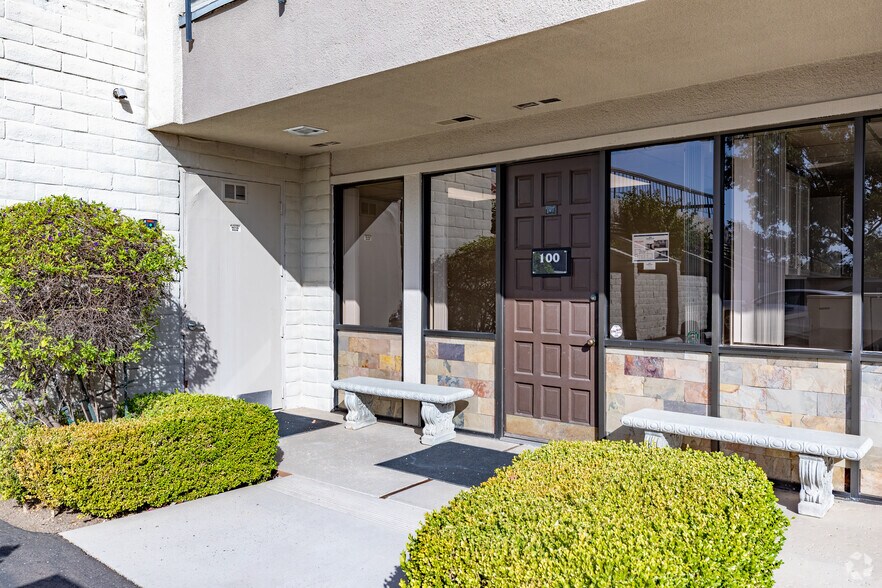 More Photos Of 15644 Pomerado Rd, Poway Medical For Lease