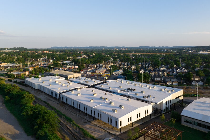 More Photos Of 5300 Centennial Blvd, Nashville Storefront Retail Office For Lease