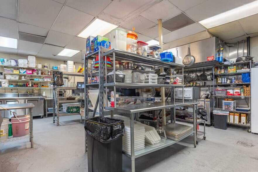 More Photos Of 227 E Cecil St, Springfield Restaurant For Sale