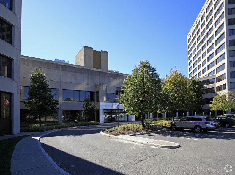 More Photos Of 245 Consumers Rd, Toronto Office For Lease