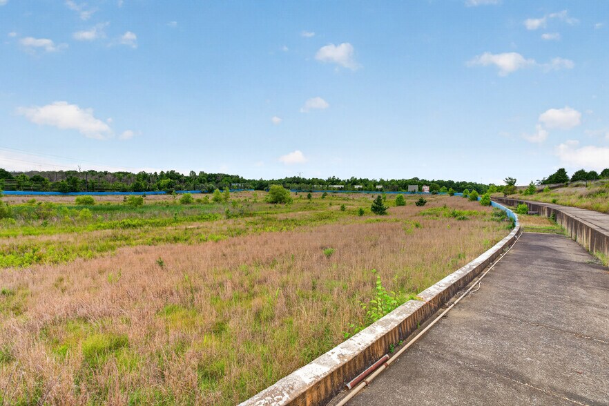 More Photos Of 957 Truck Plaza Ln, Calvert City Land For Sale